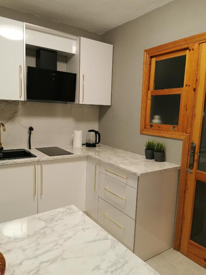 Naufragos Apartament تورّيفيِخا المظهر الخارجي الصورة